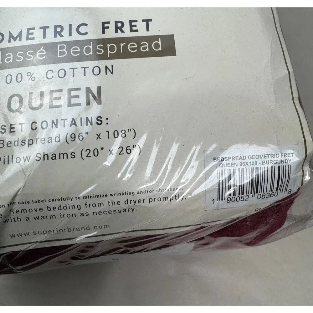 Superior 3PC Queen Cotton Geometric Fret Jacquard Matelassé Bedspread Set